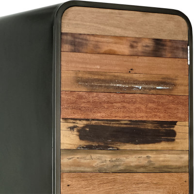 Armoire 1 porte Fer et Bois de bateau recycle Vue détail du bois - 2.4AK52